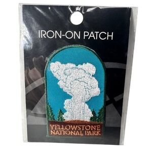 Yellowstone National Park Old Faithful Geyser Iron On Patch Pinnacle Designs NEW